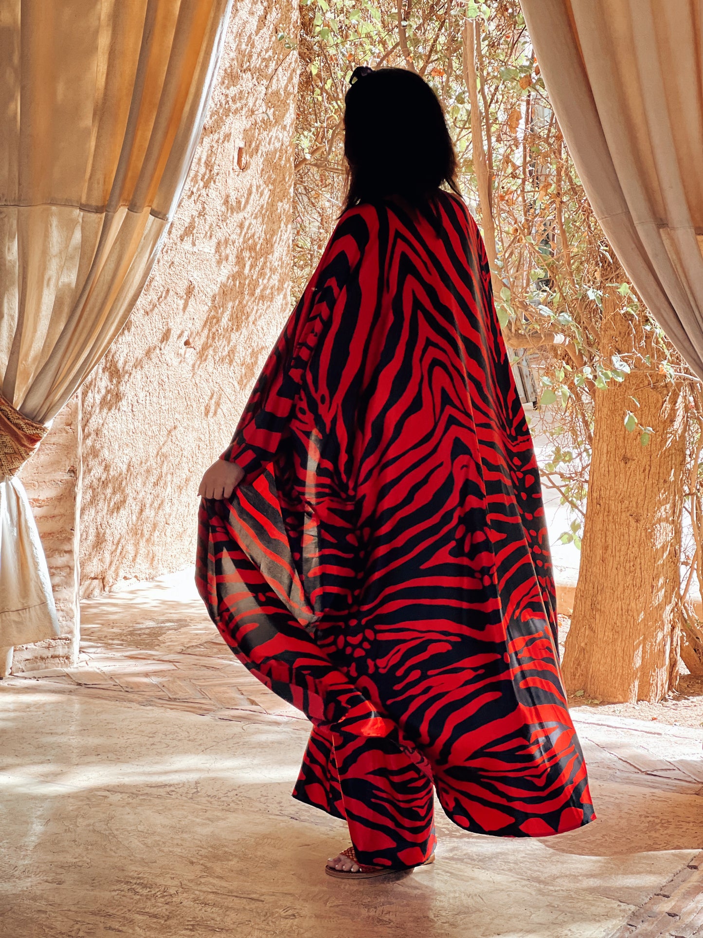 Komplet kaftan + kalhoty Zebra